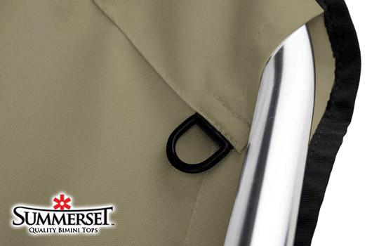 4 sewn in D rings (1 in each corner) to hang accessories such as sunshades.